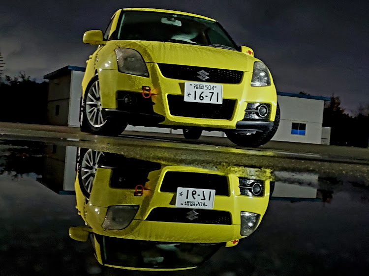スイフトスポーツのneed for swift・小さな水溜まりで遊ぼ・ちょっとだけカメ活・CTのみなさんに感謝・世界平和を願いますに関するカスタム事例の投稿画像1枚目