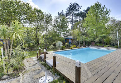 Villa avec piscine en bord de mer 2