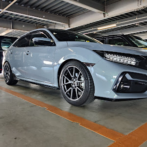 シビック FK7