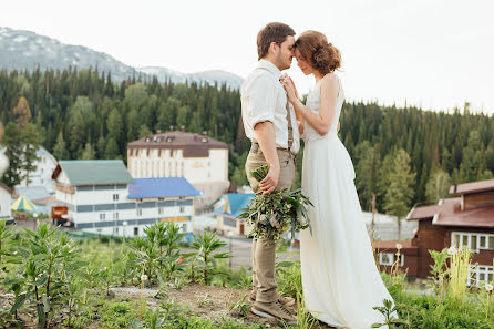 結婚式の写真家Elena Yurkina (smile19)。2015 7月1日の写真