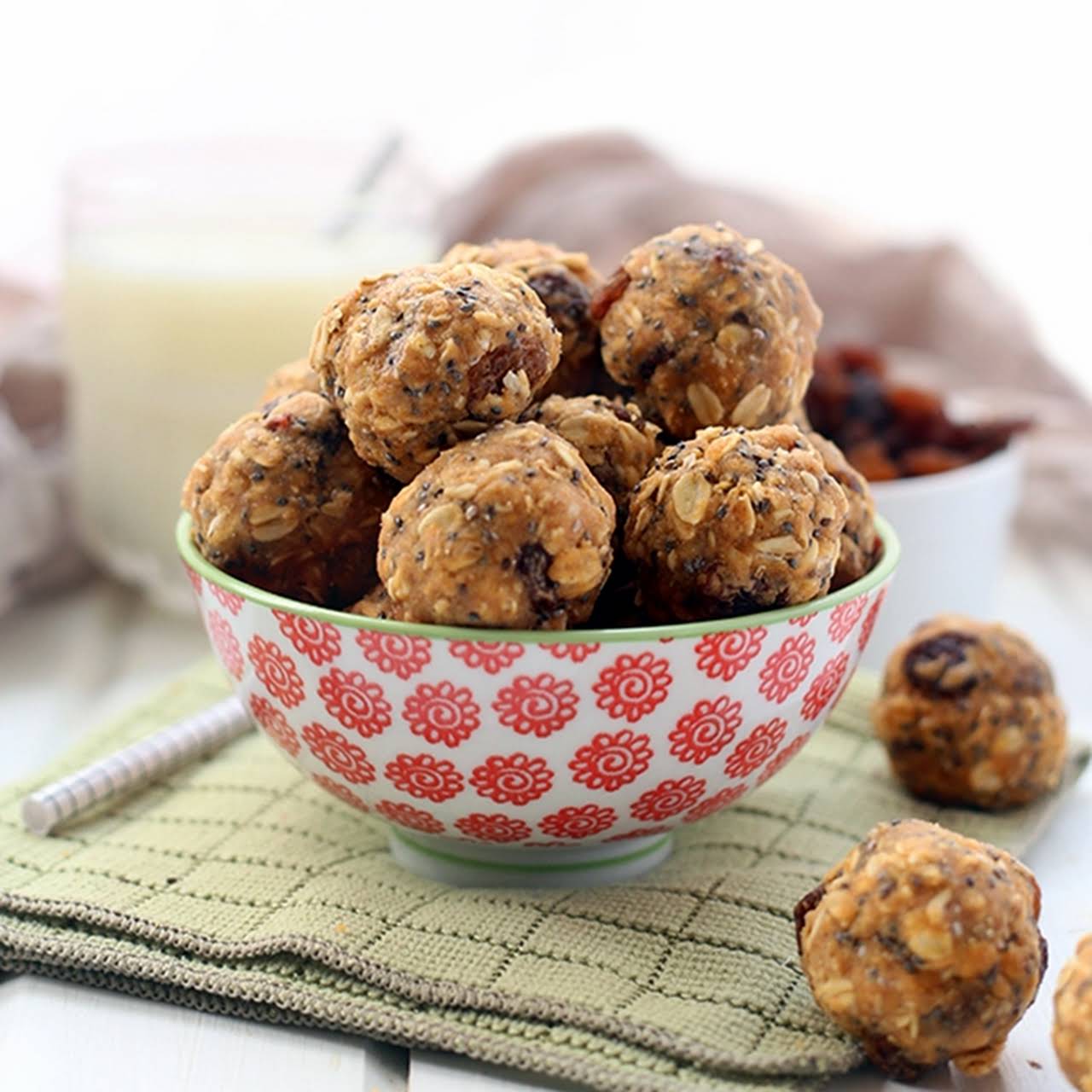 No-Bake Oatmeal Protein  cartoon Balls