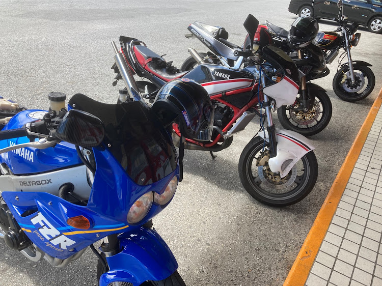 カリーナの旧車・カリーナ・沖縄・4AG・RZ250Rに関するカスタム事例の投稿画像1枚目