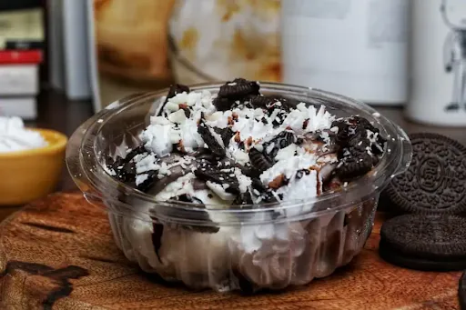 Cookie N Cream Sundae