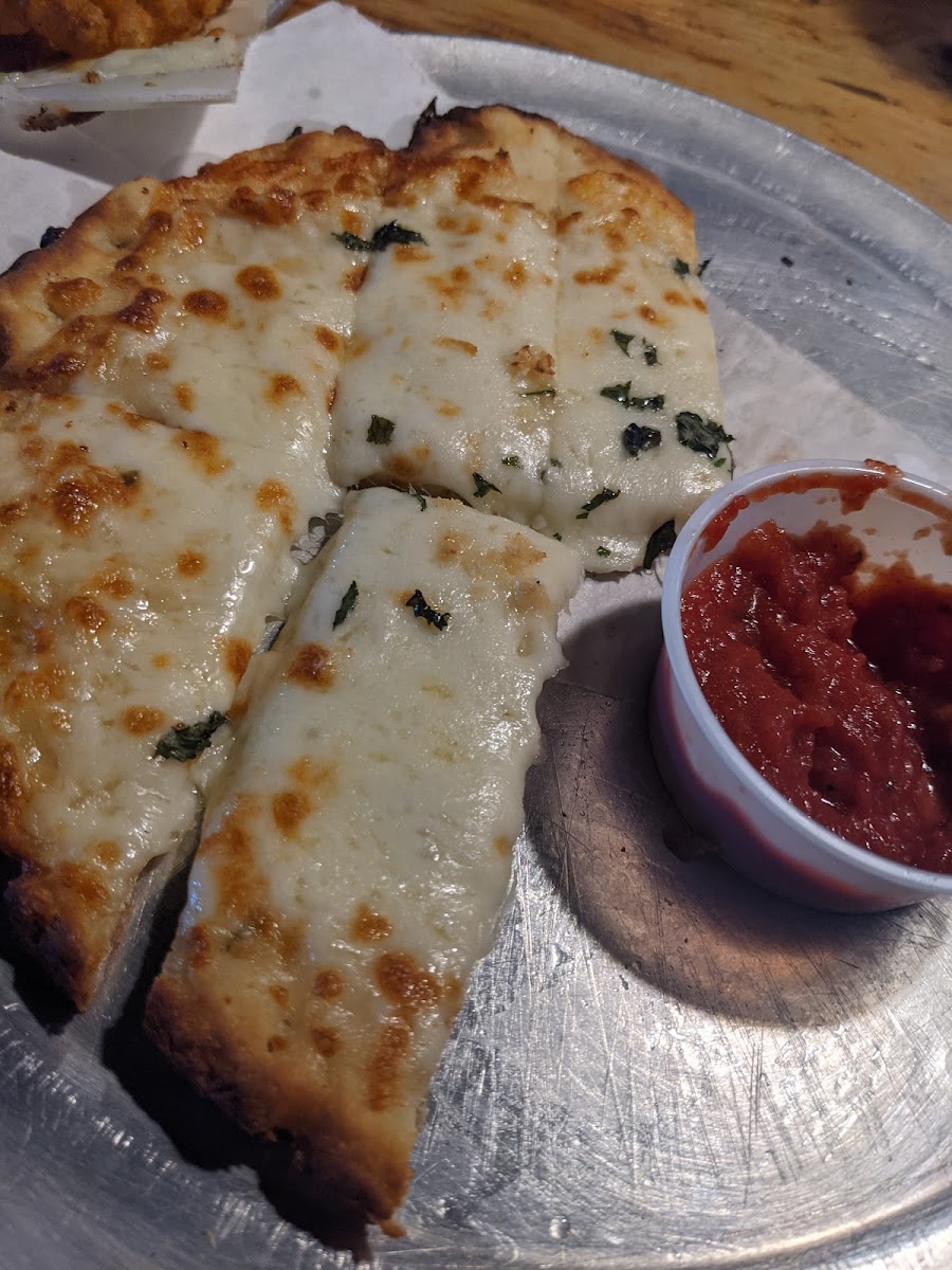 Gluten-Free Pizza in Colchester, Connecticut - 2023