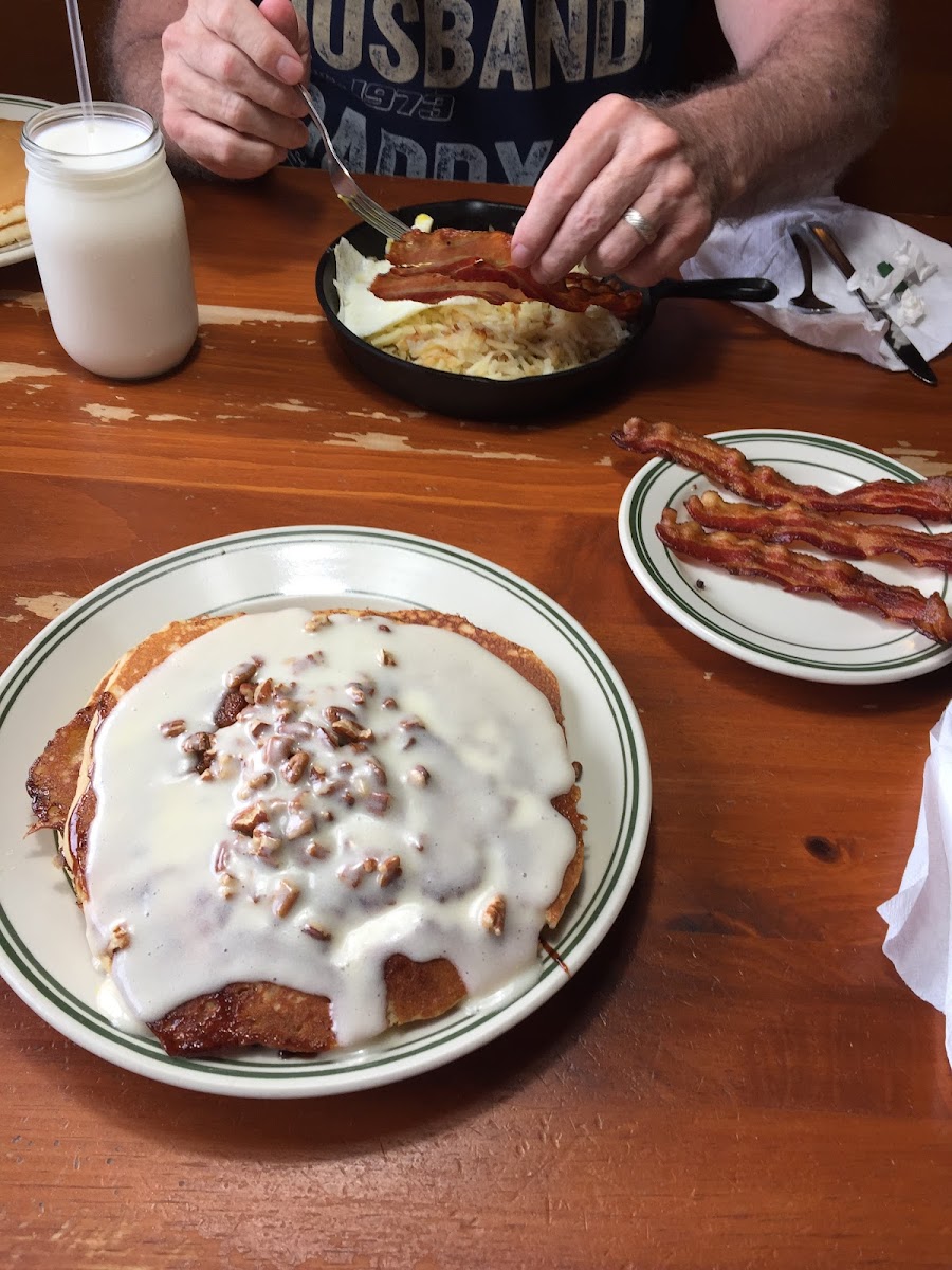 Gluten-Free Pancakes at Flapjacks Pancake Cabin