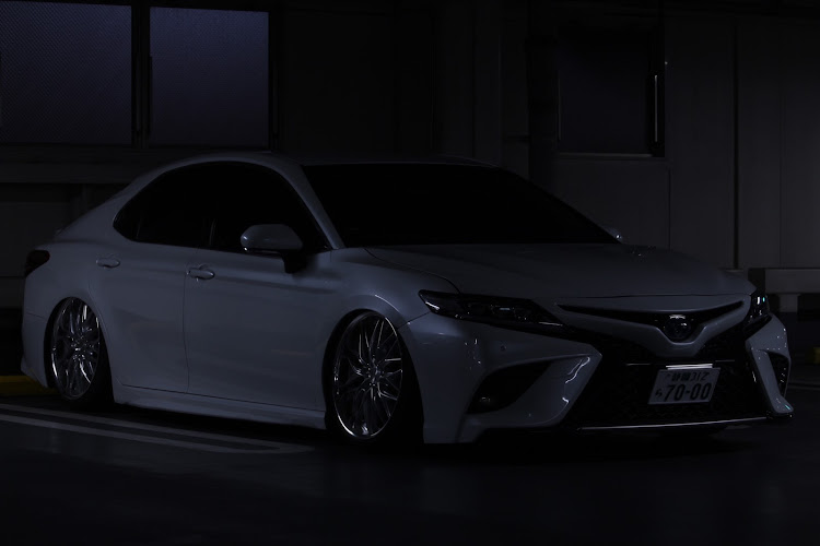 カムリの表紙にエントリーします！・車高調整・12月もよろしくお願いします・カレンダーに載ってみたい・ピックアップチャレンジに関するカスタム事例の投稿画像2枚目
