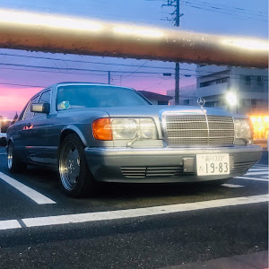 Sクラスセダン W126