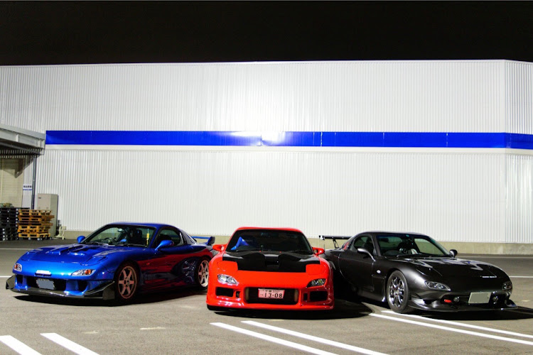 RX-7のRotaryism・カッコイイFD保存会・No Retra No Life・悪ノリおじさんグループ・伊藤笑会に関するカスタム事例の投稿画像10枚目