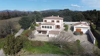 villa à Grignan (26)