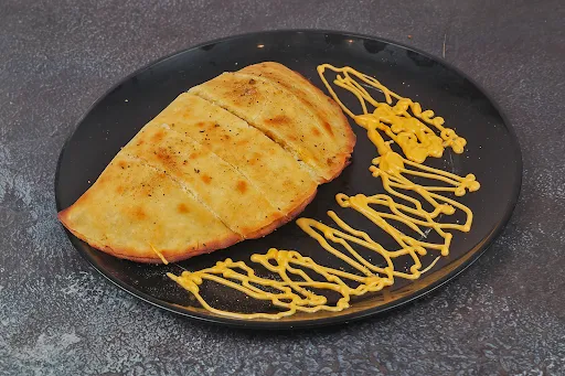 Cheese Garlic Bread With Dip [6 Pieces]