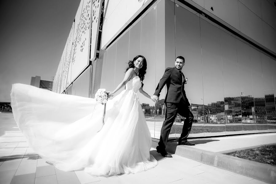 Wedding photographer Ekaterina Bobrova (bobrova). Photo of 20 October 2018