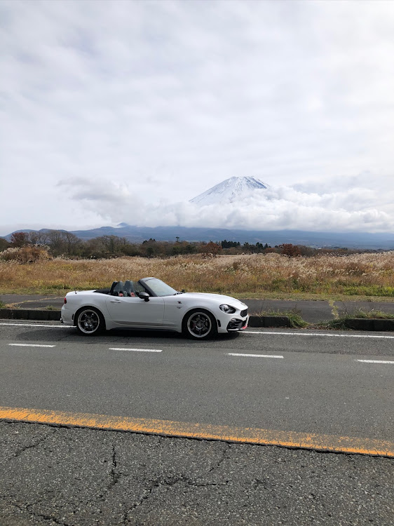 124スパイダーの冬キャンプ・オフ会・富士山・キャンプ・アバルトに関するカスタム事例の投稿画像1枚目
