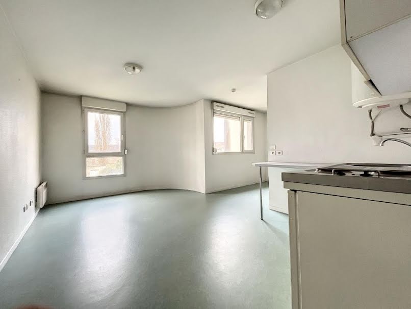 Location  appartement 1 pièce  à Nancy (54000), 420 €