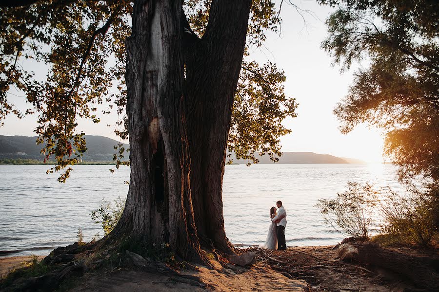 Fotografo di matrimoni Nadya Yamakaeva (listwed). Foto del 31 agosto 2017