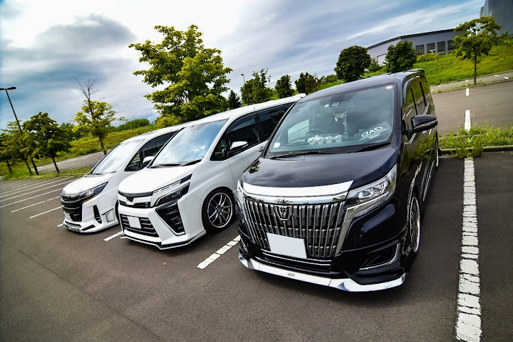 ヴォクシーの青森県ユーザー・青森オーナー・コラボ写真・8月もよろしくお願いします・わくわく広場に関するカスタム事例の投稿画像3枚目