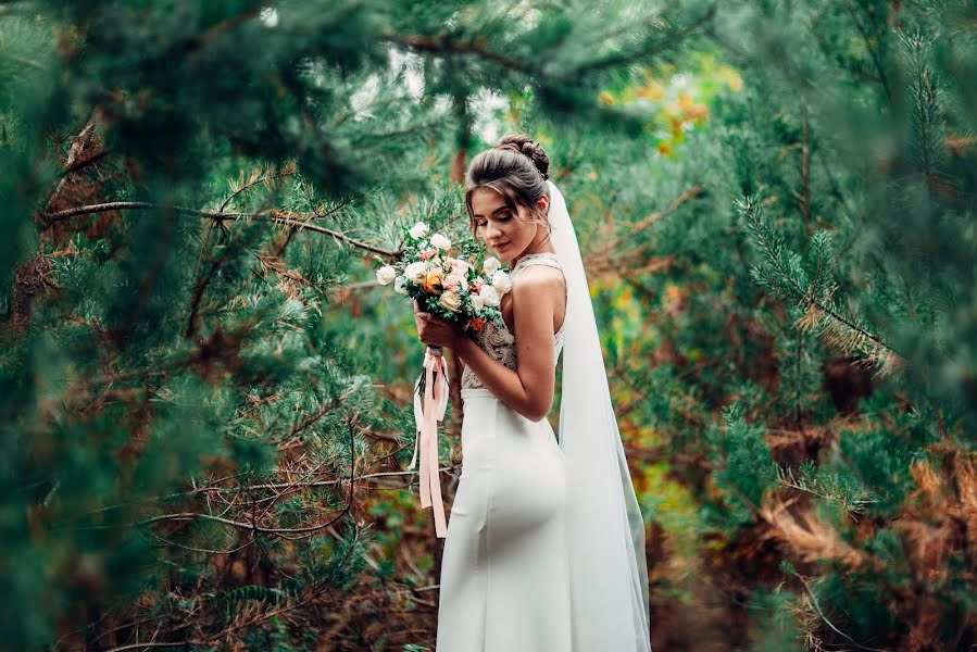 Fotógrafo de casamento Pavel Parubochiy (parubochyi). Foto de 5 de janeiro 2018