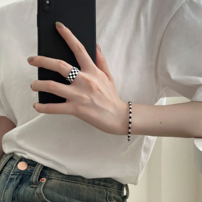 images slider number - 3
