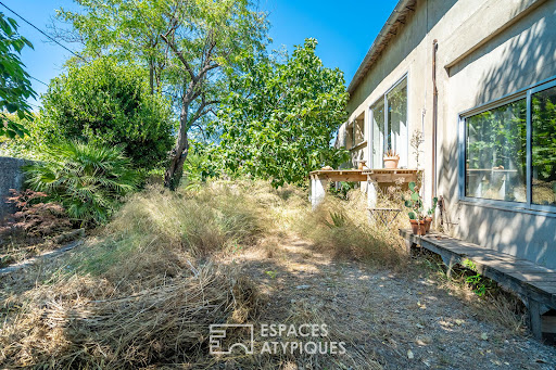 House with garden and terrace 2