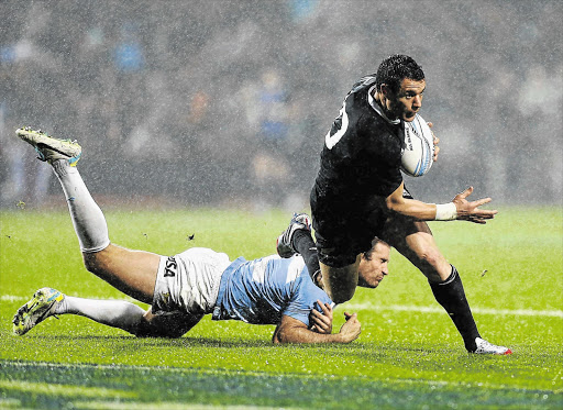 CATCH HIM IF YOU CAN: Dan Carter could be the first of Toulon's 'Quatre Fantastiques'