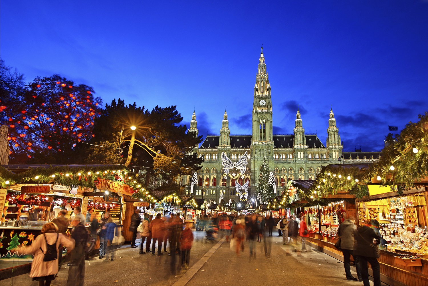 Mercadillo de Navidad en Viena delante del Rathaus, Ayuntamiento