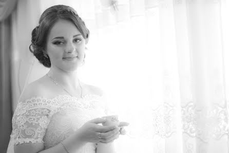 結婚式の写真家Tatyana Viktorova (tatyyanaviktoro)。2016 7月14日の写真