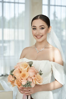 結婚式の写真家Viktoriya Tikhonova (viktoria)。5月1日の写真