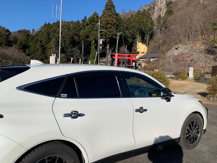 ハリアーのハリアー女子・ハリアー乗りは良い人ばかり・妙義山⛰ドライブ🚗💨・中之嶽神社・キャッツアイ鬱陶しかったに関するカスタム事例の投稿画像1枚目