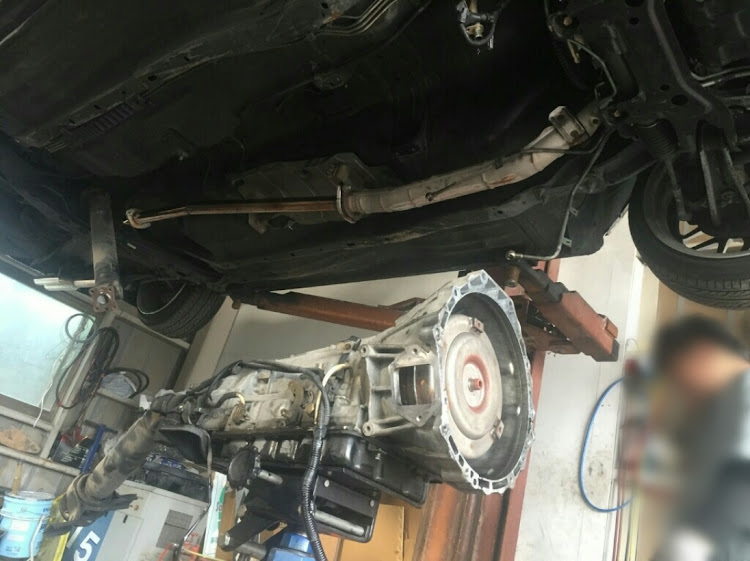 セドリックのグロリア・5MT・5MT載せ換え・公認車両・洗脳されてようでされてませんに関するカスタム事例の投稿画像5枚目