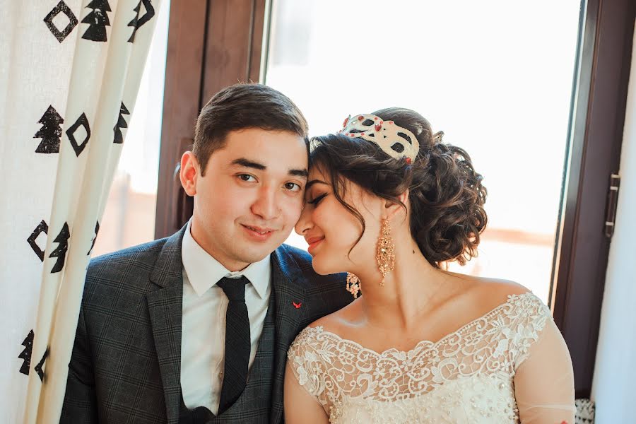 Fotógrafo de casamento Zhan Bulatov (janb). Foto de 29 de junho 2016