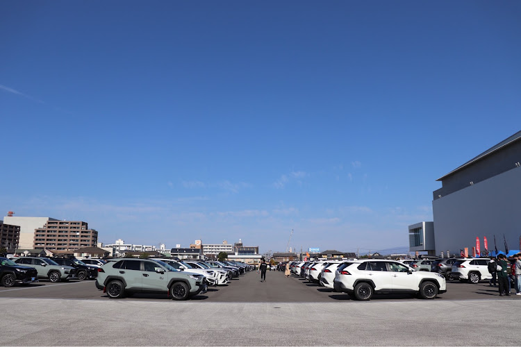 RAV4のRAV4FES・Gメッセ群馬・ドライブ・楽しい休日に関するカスタム事例の投稿画像5枚目