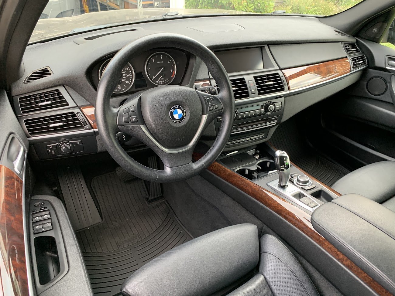 BMW E70/E71 X5/X6 Style Customizable Steering Wheel