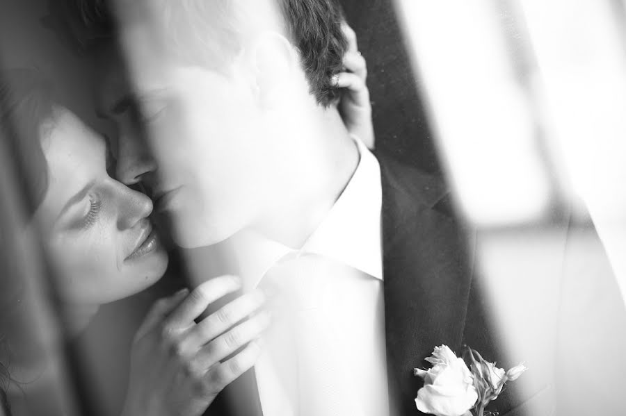 結婚式の写真家Yuriy Koloskov (yukos)。2013 7月29日の写真