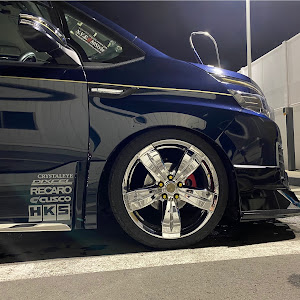 ヴォクシー ZRR80W