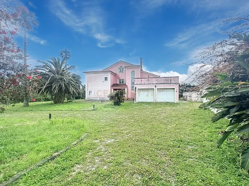 House 4