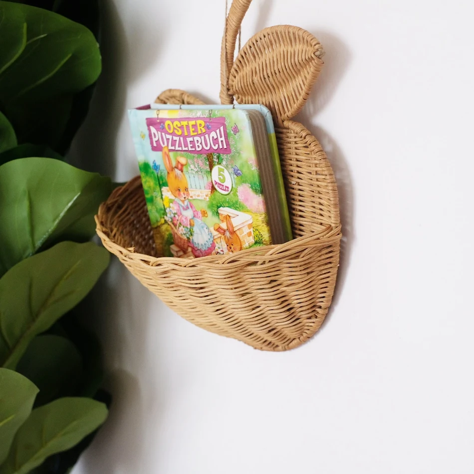 Panier de rangement en rotin fait main en forme de pomme, décoratif et pratique, idéal pour organiser et embellir votre intérieur.