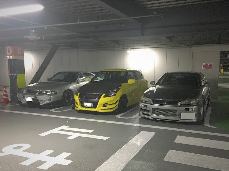 スイフトスポーツのジャム会・inカラフルタウン・毎週金曜日♪に関するカスタム事例の投稿画像3枚目