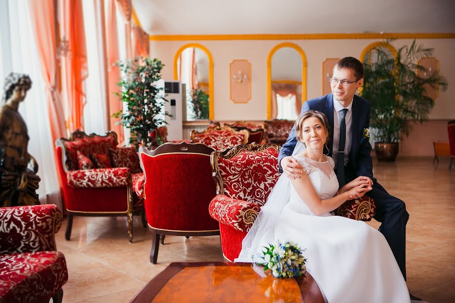 Wedding photographer Lyubov Ezhova (ezhova). Photo of 23 December 2015