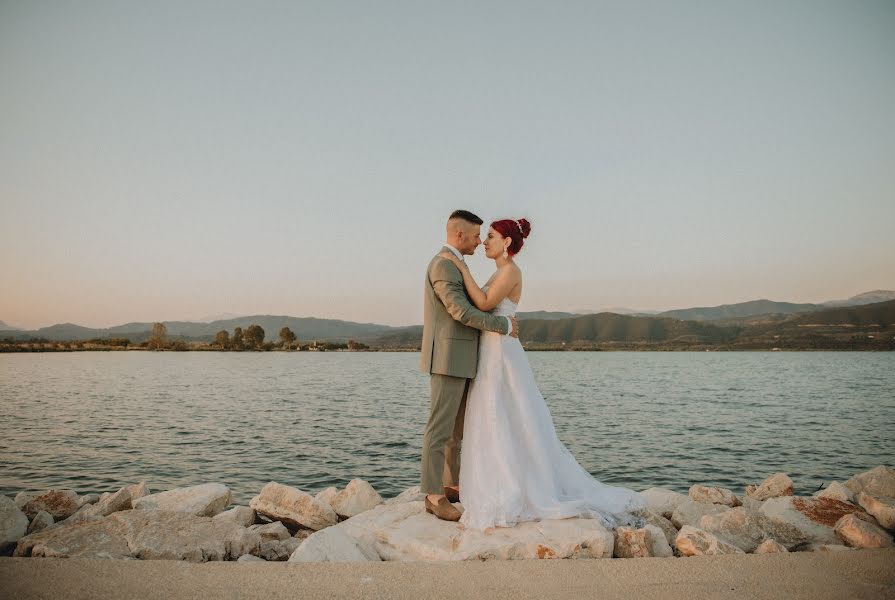 Wedding photographer Lina Tzegkozi (vlstories). Photo of 12 November 2023