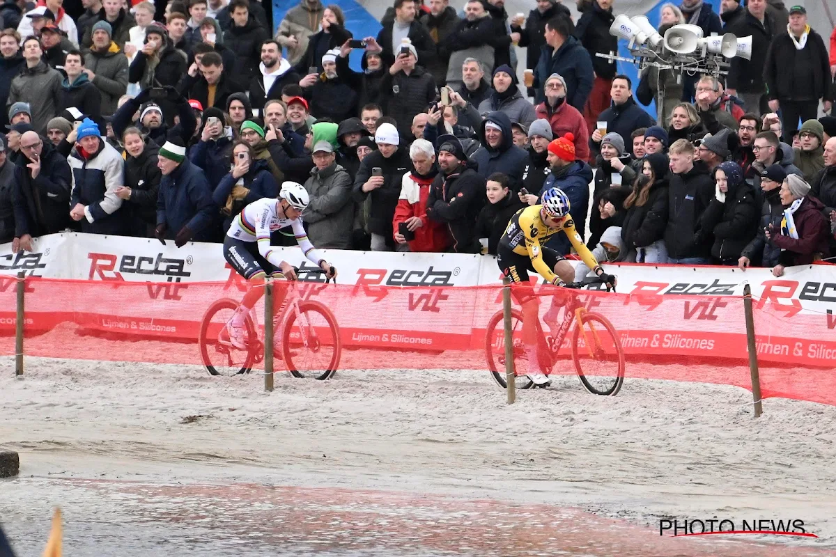 Letterlijk niet naast het Van Aert en Van der Poel-effect te kijken, grote verbazing bij Wout zelf: "Zot om te zien"