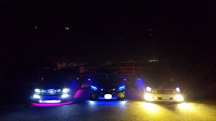 クラウンロイヤルの洗車・ドライブ・夜景と愛車・70ヴォクシーに関するカスタム事例の投稿画像1枚目