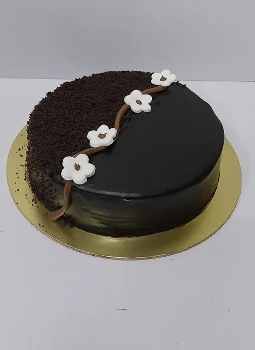 Eggless Chocolate Truffle Cake [600 Grams]