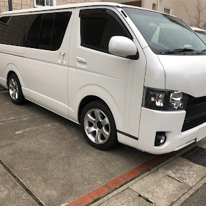 ハイエースバン KDH206V