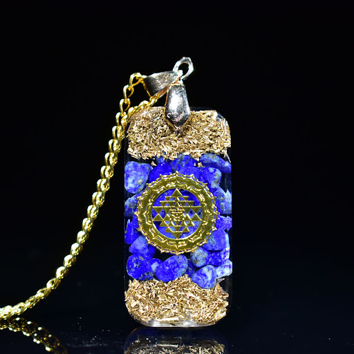 Title 2, Handmade crystal gravel epoxy resin pendant nec...
