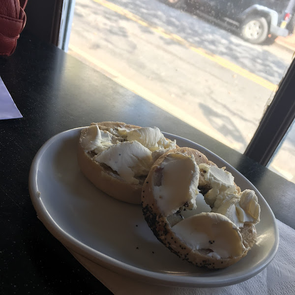 Everything bagel and cream cheese