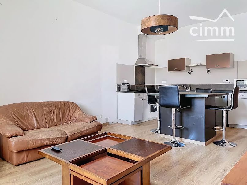 Location  appartement 3 pièces 75.93 m² à Aubignan (84810), 786 €