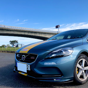 V40 T4