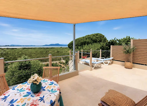 Villa with terrace 2