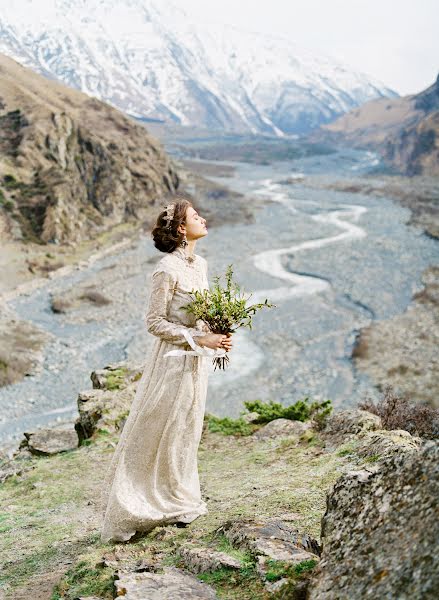 Fotógrafo de casamento Yuliya Kaptelova (juliakaptelova). Foto de 25 de março 2016