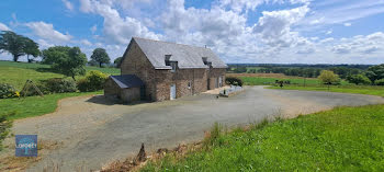 maison à Saint-Pierre-des-Landes (53)