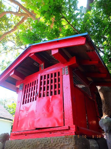 赤い祠